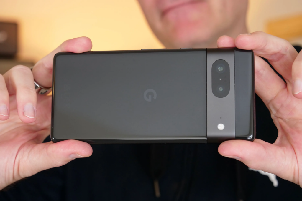 Comprehensive evaluation of Google's standout small phone, the Pixel 7